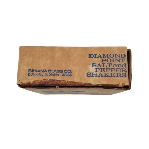 Vintage NOS Diamond Point Salt & Pepper Shakers Crystal 0174 Indiana‎ Glass Co. - Picture 8 of 11